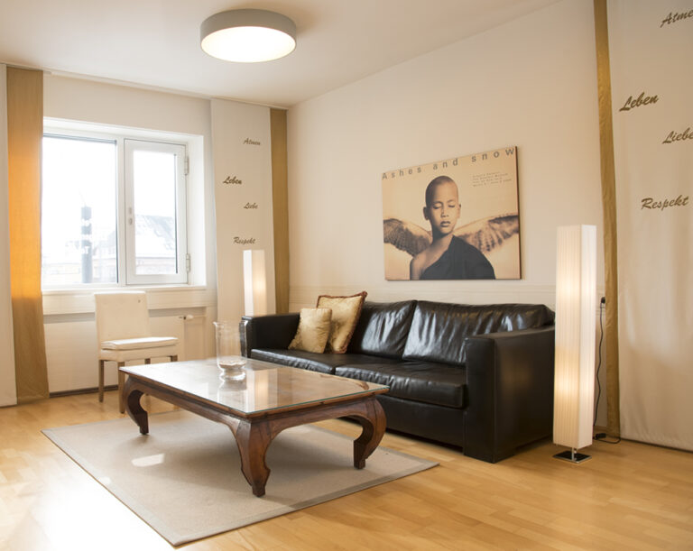 Wartezimmer Ordination Dr. Reichenpfader Salzburg